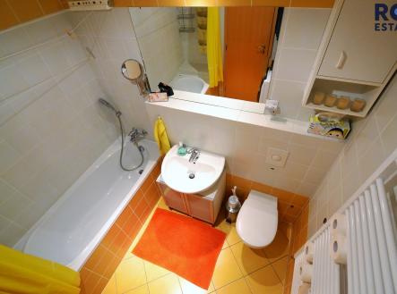 Pronájem bytu, 1+kk, 35 m²