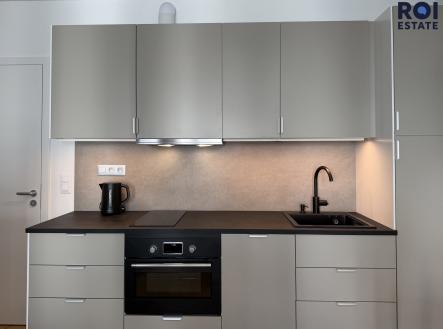 Pronájem bytu, 1+kk, 43 m²