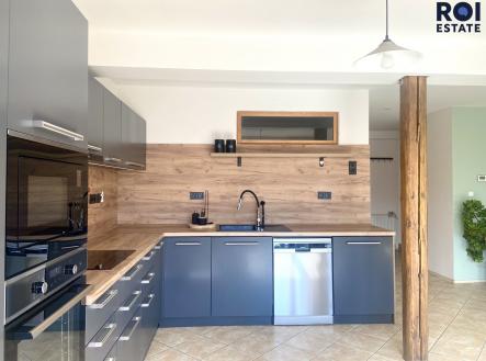 Pronájem bytu, 3+kk, 86 m²