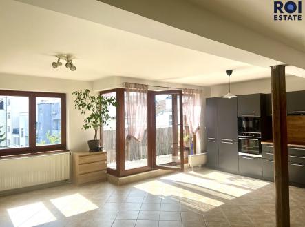 Pronájem bytu, 3+kk, 86 m²