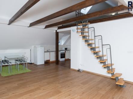 Pronájem bytu, 2+kk, 100 m²