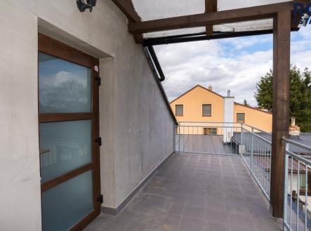 Pronájem bytu, 2+kk, 100 m²