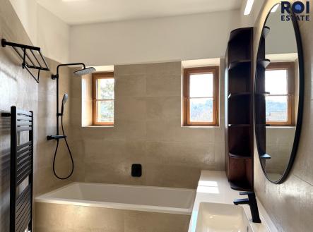 Pronájem bytu, 3+kk, 93 m²