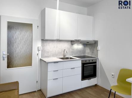 Pronájem bytu, 1+kk, 28 m²