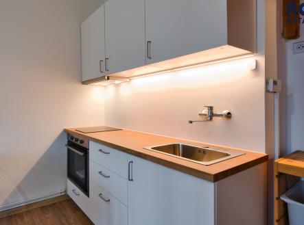 Pronájem bytu, 1+kk, 30 m² obrázek