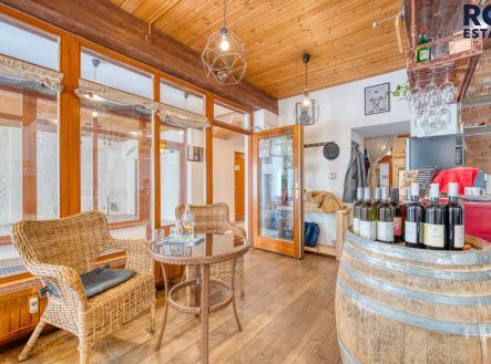 Pronájem obchodní prostor, 50 m²