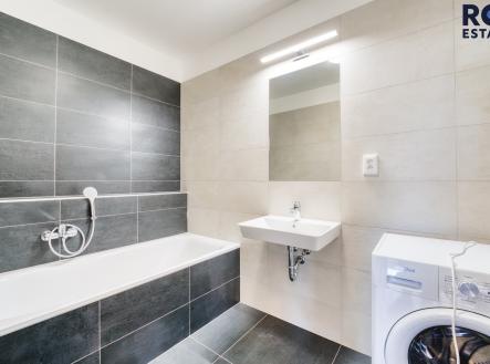 Pronájem bytu, 3+kk, 61 m²