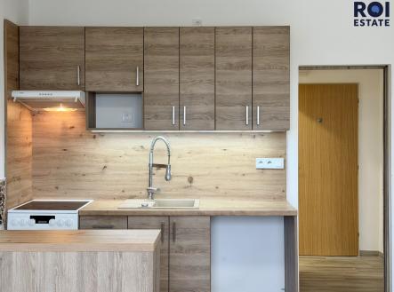 Pronájem bytu, 1+kk, 24 m²