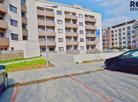 Pronájem bytu, 1+kk, 42 m²