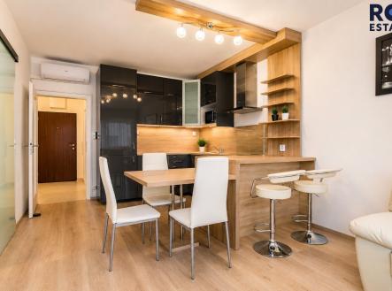 Pronájem bytu, 2+kk, 50 m²