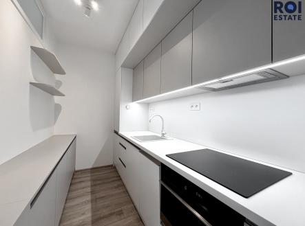 Pronájem bytu, 1+kk, 38 m²