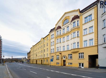 Prodej nájemního domu, 1 445 m²