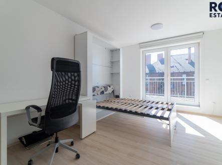 Pronájem bytu, 1+kk, 33 m²