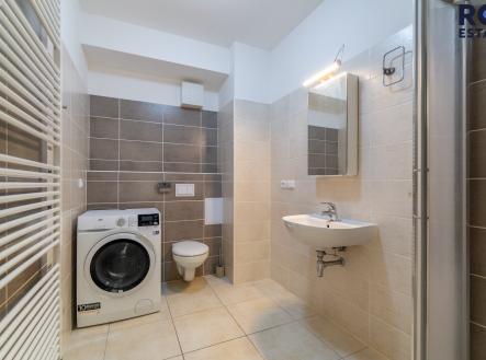 Pronájem bytu, 1+kk, 33 m²