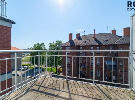 Pronájem bytu, 1+kk, 33 m²