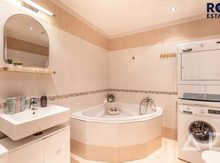 Pronájem bytu, 2+kk, 60 m²