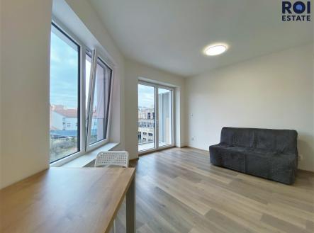 Pronájem bytu, 1+kk, 32 m²