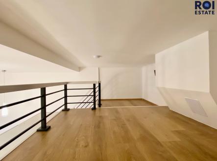 Pronájem bytu, 1+kk, 36 m²