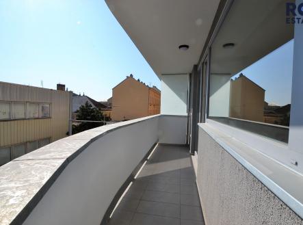 Pronájem bytu, 1+kk, 34 m²