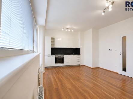 Pronájem bytu, 1+kk, 34 m²