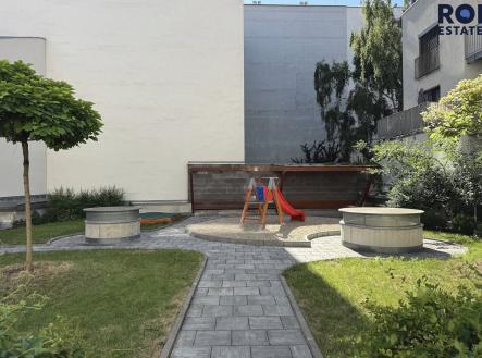 Pronájem bytu, 1+kk, 34 m²