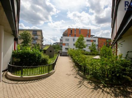 Pronájem bytu, 1+kk, 39 m²