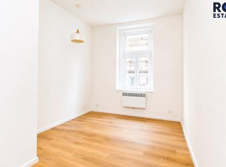 Pronájem bytu, 1+kk, 30 m²