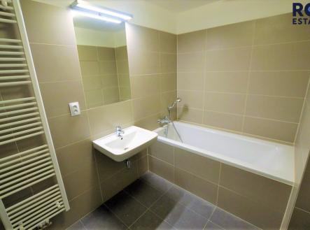 Pronájem bytu, 1+kk, 42 m²