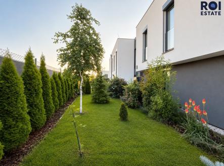 Pronájem bytu, 4+kk, 125 m²