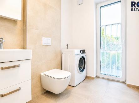 Pronájem bytu, 4+kk, 125 m²