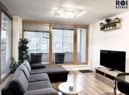 Pronájem bytu, 3+kk, 110 m²