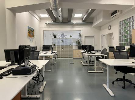 Pronájem kanceláře, 90 m² obrázek