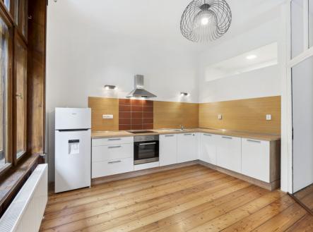 Pronájem - hotel, 608 m²