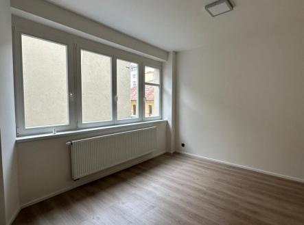 Pronájem bytu, 2+kk, 36 m² obrázek