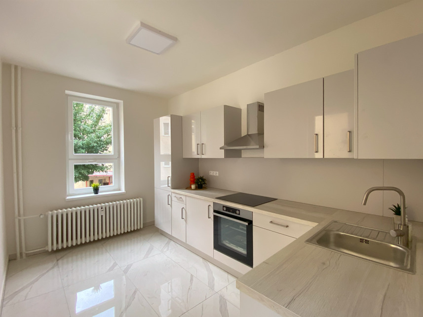 Prodej bytu 2+1, 76 m2, Karlovy Vary, po rekonstrukci