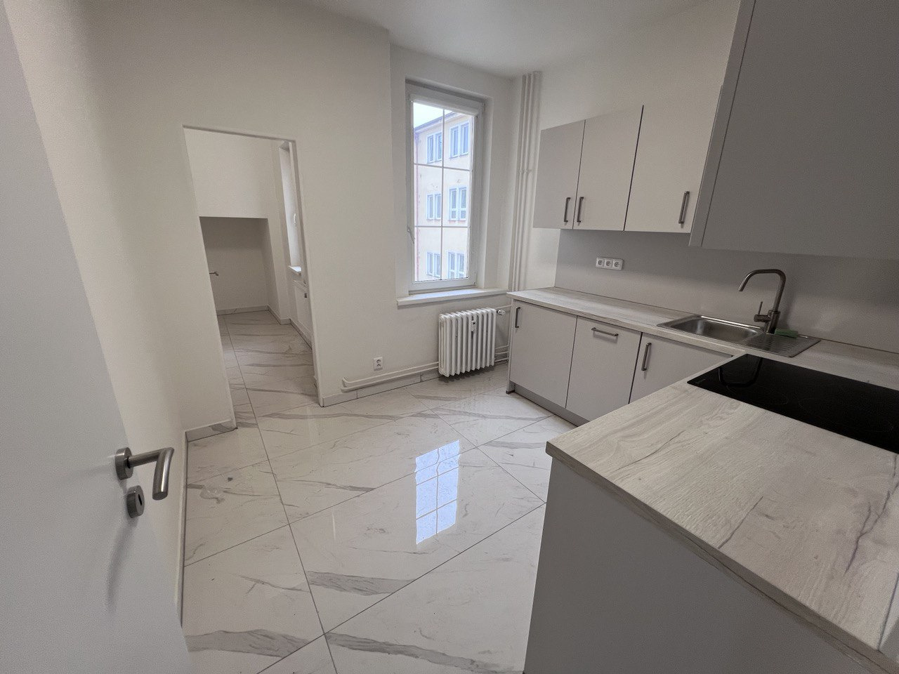 Pronájem bytu 2+1 76 m² po rekonstrukci na Koptova, Karlovy Vary