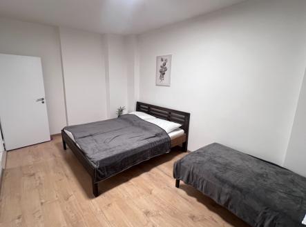 Pronájem bytu, 2+1, 74 m²