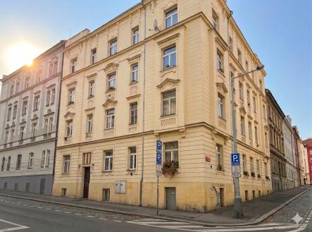 Pronájem obchodní prostory, 158 m²