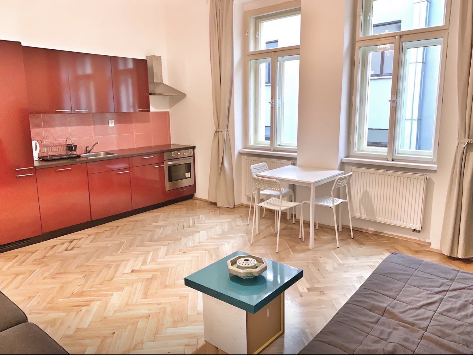 Pronájem bytu 2+kk, 45 m² – Praha 5, Smíchov, ul. Grafická