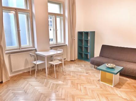 Pronájem bytu, 2+kk, 45 m²