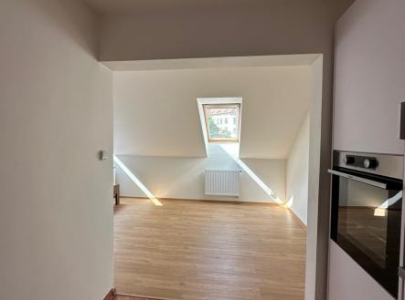 Pronájem bytu, 2+kk, 73 m²