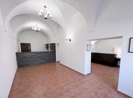 Pronájem obchodní prostory, 94 m²