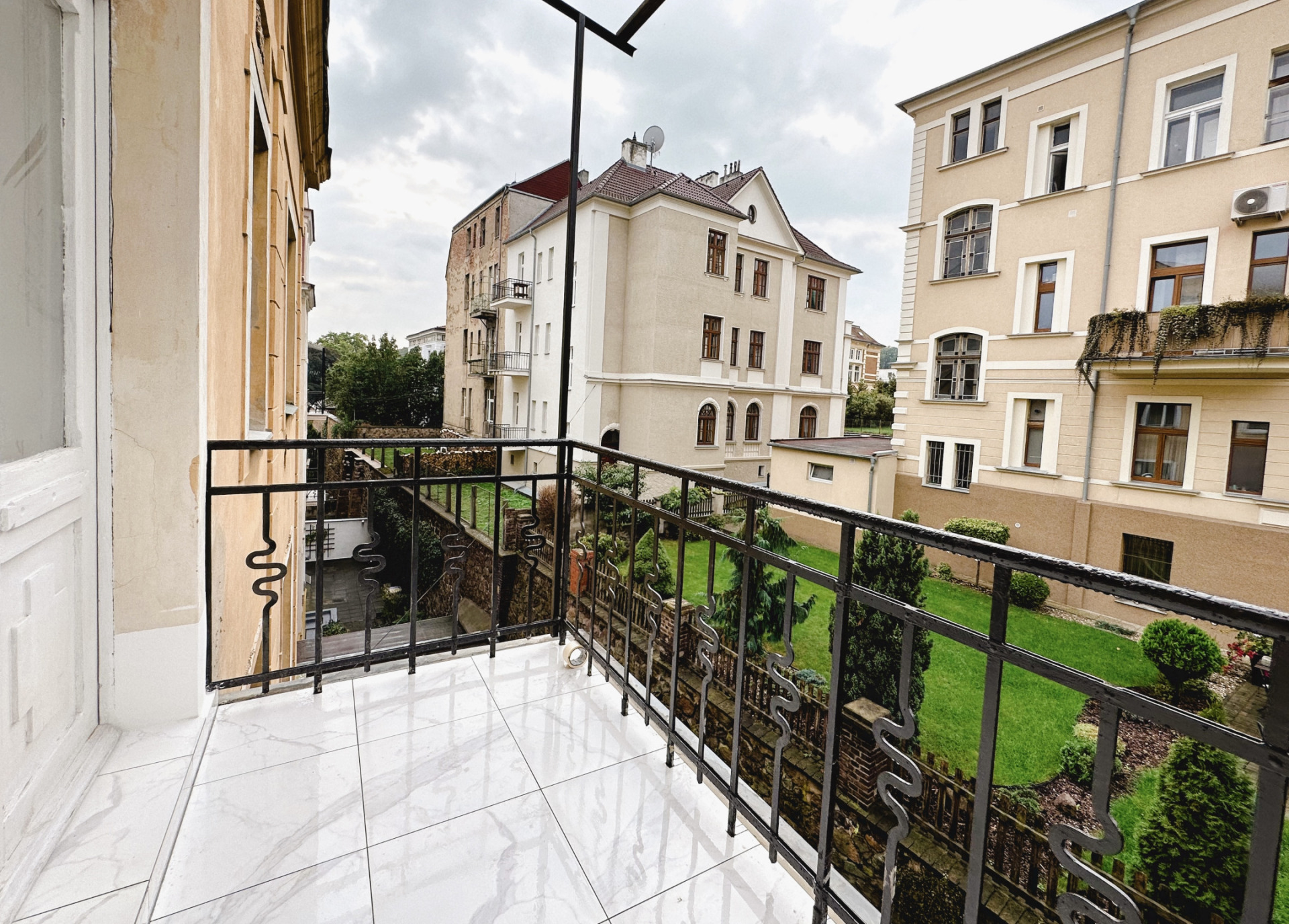Prodej bytu 3+KK v centru města Teplice, v ulici Kollárova