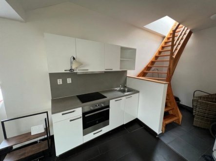 Pronájem bytu, 2+kk, 64 m²