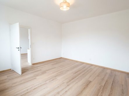 Pronájem bytu, 2+kk, 42 m²