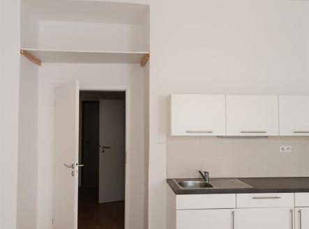 Pronájem bytu, 1+kk, 33 m²