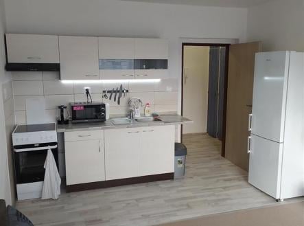 Pronájem bytu, 1+kk, 32 m²