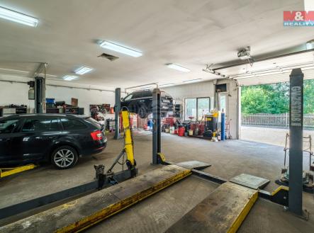 Prodej výrobní prostor, 367 m²