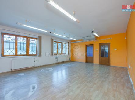 Prodej - obchodní prostor, 1 616 m²