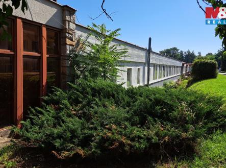 Prodej hotel, 1 606 m²